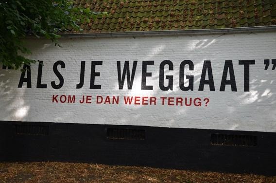 Als je weggaat kom je dan weer terug? Als ik terugkom ben je er dan?