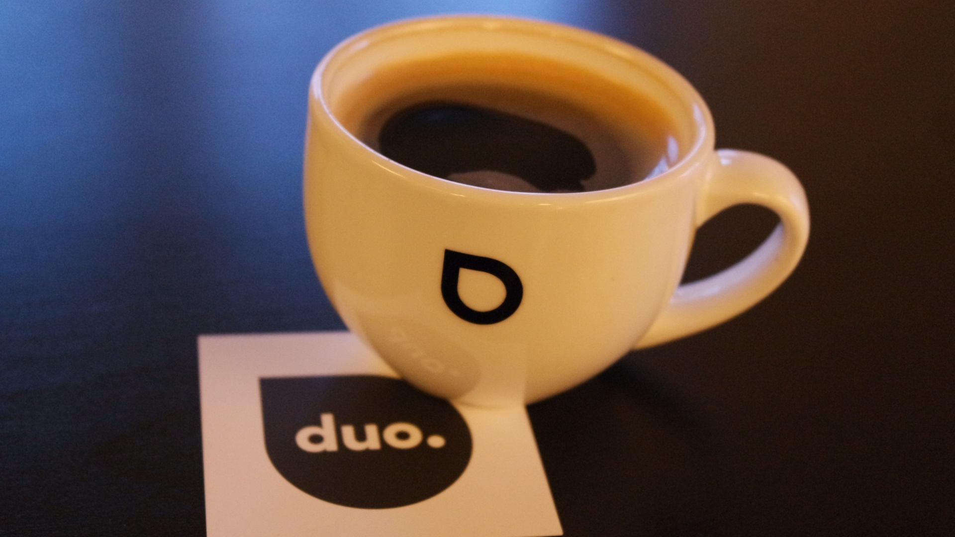 Duo kaartje + logo &  Duo-kopje + "glyph" 
